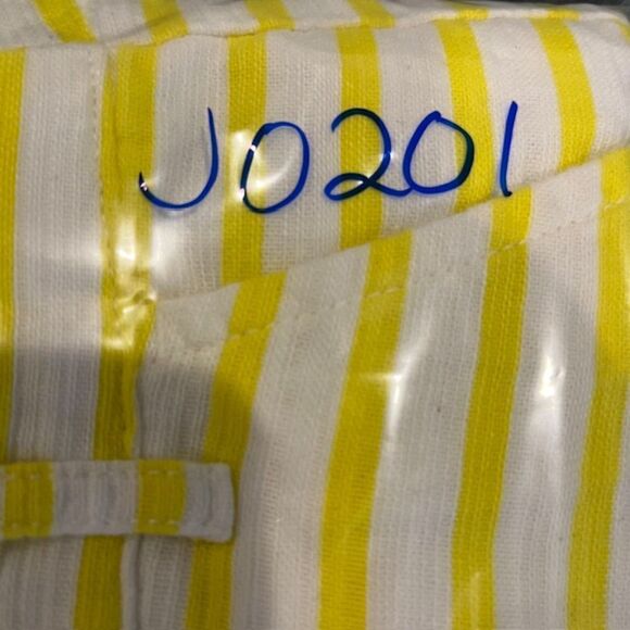 GAP Women's Yellow and White Striped Chino Shorts Pockets Size 2 - Picture 8 of 8